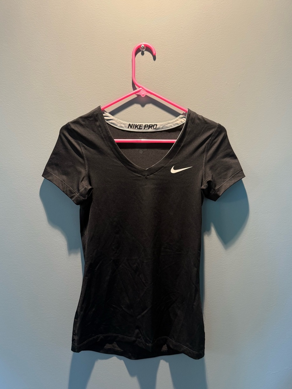 Nike Black V‑Neck Short Sleeve Athletic Tee